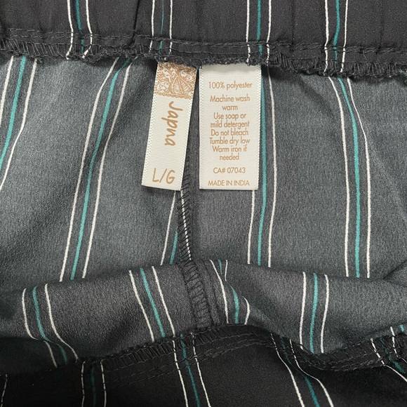 Japna Striped Wide Leg Cropped Pants - Picture 4 of 7